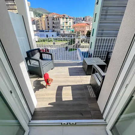 Nuovo Bilocale In Centro Con Terrazzo E Posto Auto アパート *